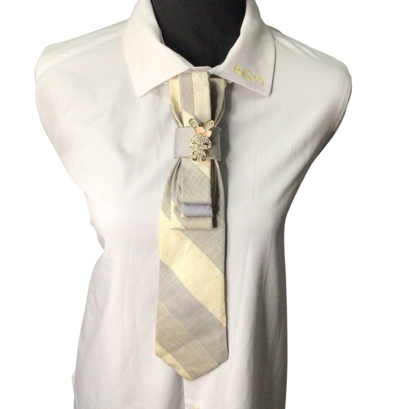 Chic Yellow and Gray Necktie Necklace with rabbit brooch - Picture 1 of 3